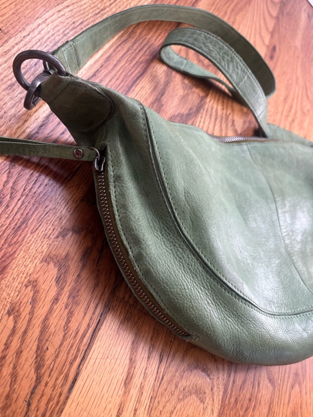 Latico Green Callie Leather Sling Bag Crossbody Bag - Picture 5 of 9